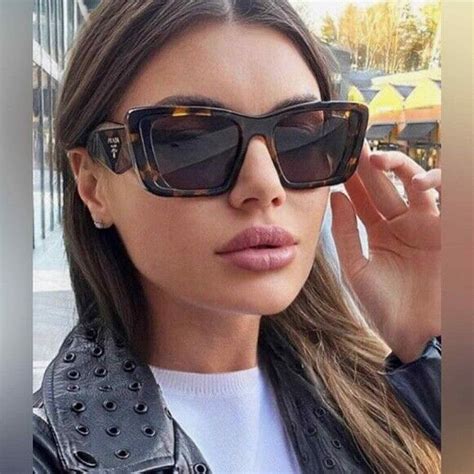 prada pr 08ys c51 01v8c1